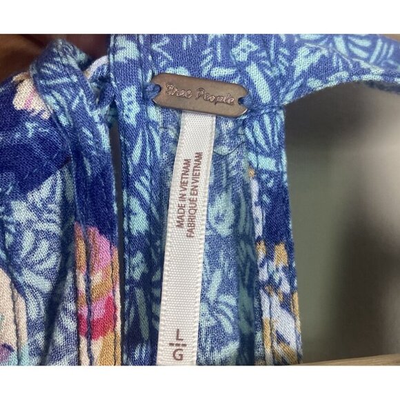 Free People Dream Darlin' Sleeveless Blue Floral Print Tank Top L Boho V-Neck - Picture 5 of 10
